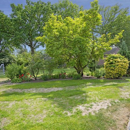 Charming Villa In Lemele With A Nice Garden Kültér fotó